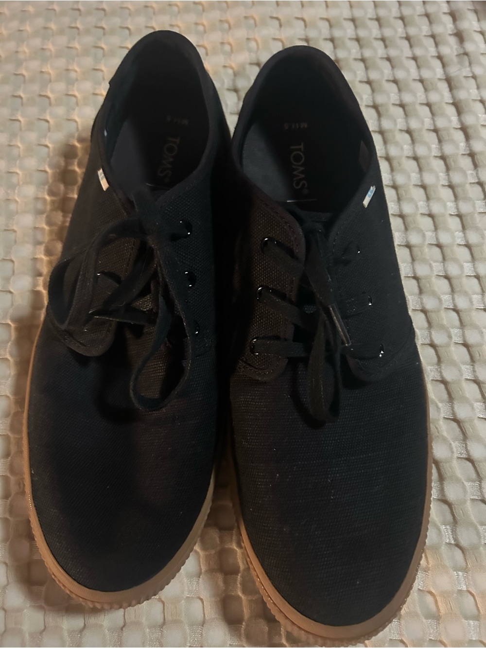 TOMS Men's Black Canvas Lace-Up Sneakers with Gum Sole